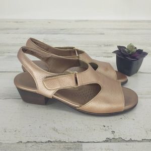 Sas Tripad Rose Gold Velcro Adjustable Strappy Sandals Size 6.5
